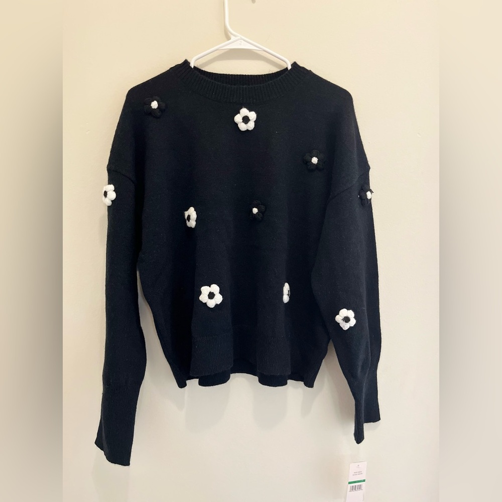 Nanette Lepore sweater in Black/White